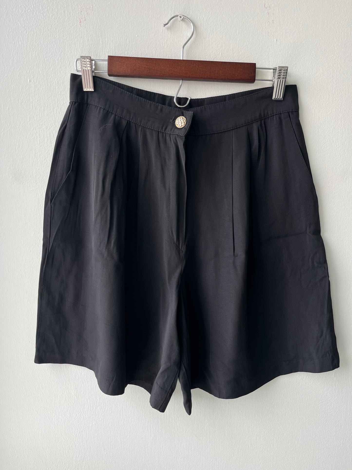 VINTAGE | The Manuscript Shorts - Ink Black