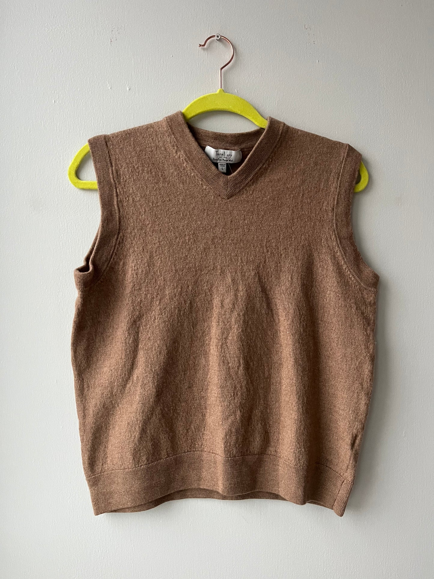 VINTAGE | I Look in People's Windows Sweater Vest - Chocolate Brown